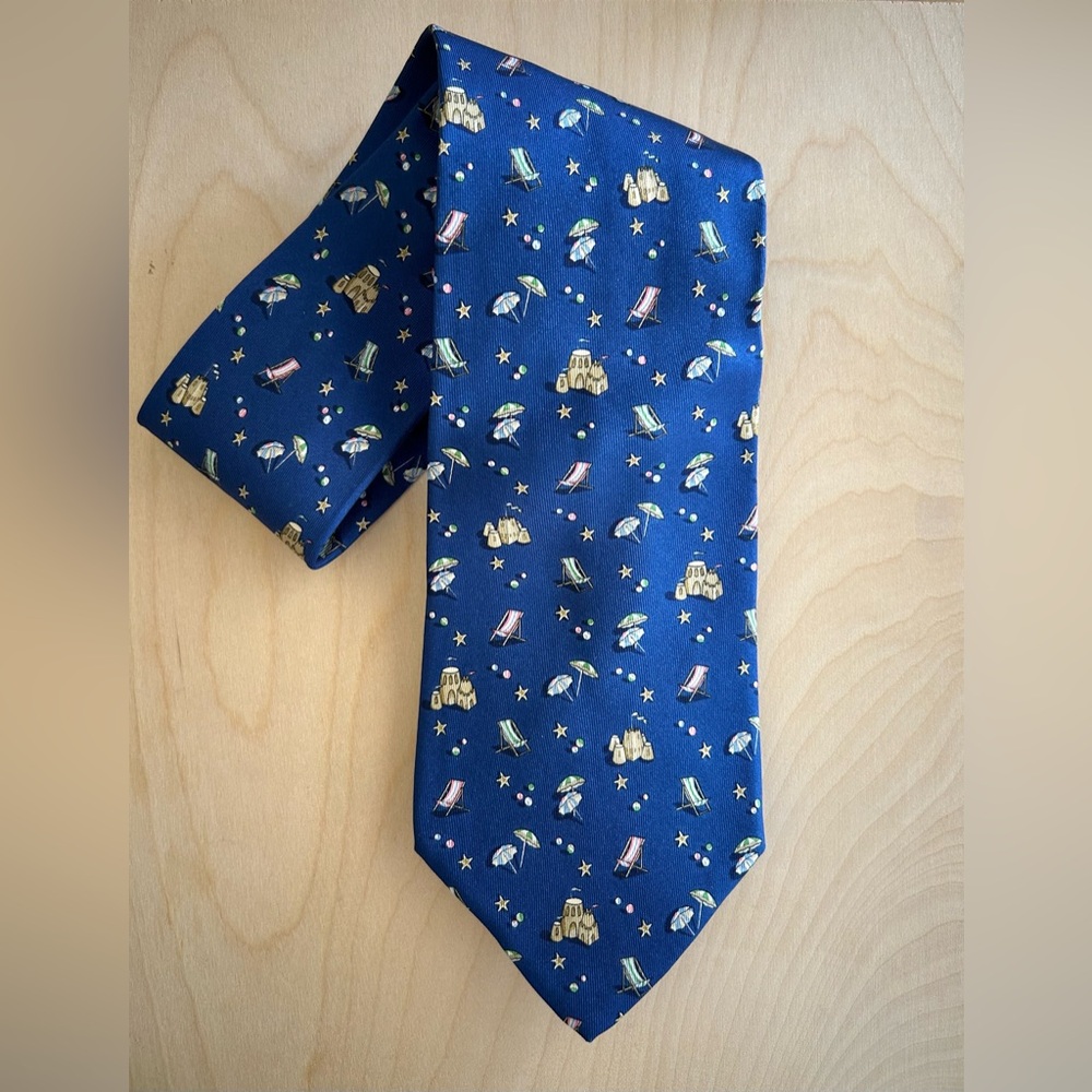 Salvatore Ferragamo beach print tie